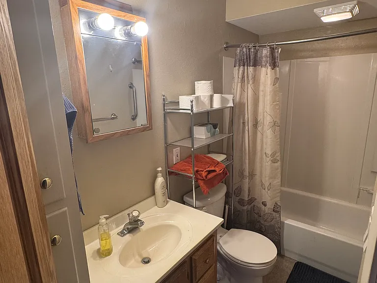 803 9th Ave NE #803 — Photo 8