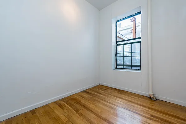 Rented by Nooklyn NYC LLC | media 86