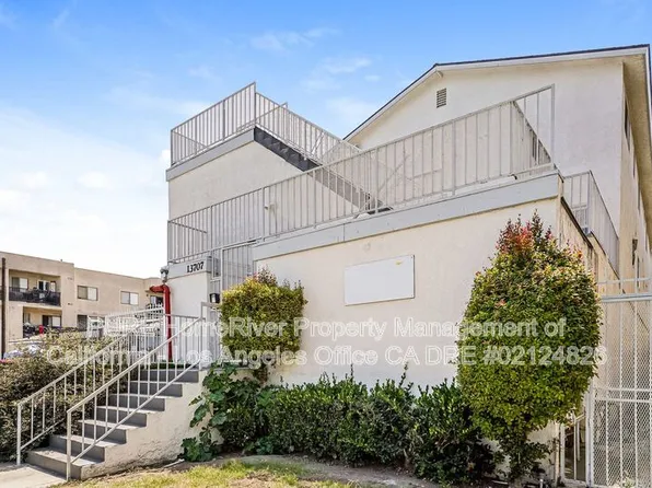 13707 Yukon Ave APT 4, Hawthorne, CA 90250