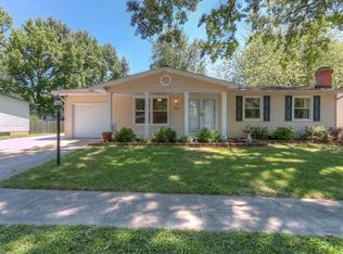 1963 Mantilla Dr, Florissant, MO