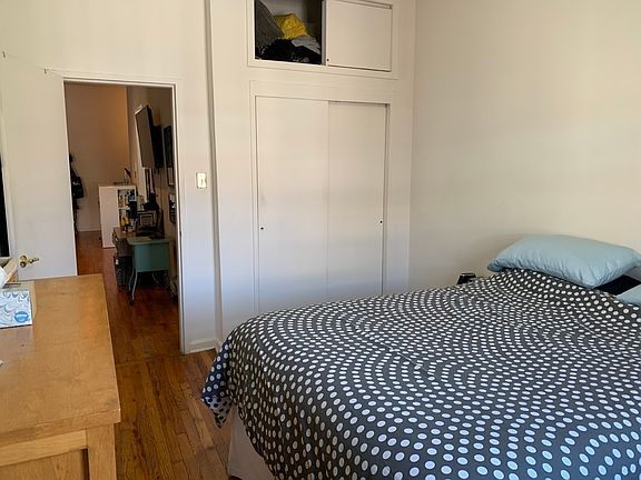 5th image of 23 W 82nd St APT 4A