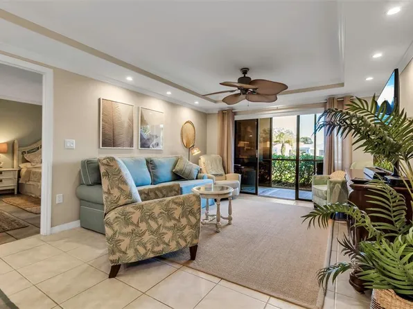 4119 61st Avenue Ter W APT 105, Bradenton, FL 34210