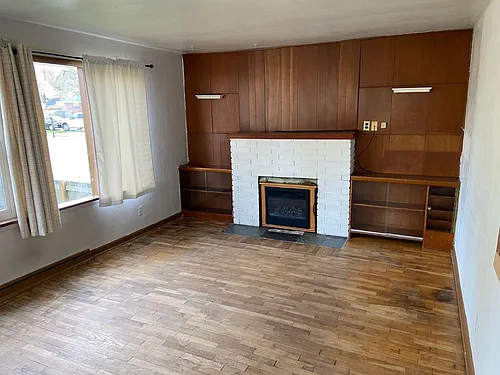1324 Garrison Ave Photo 1