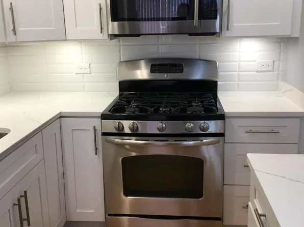 1650 Mill St, Des Plaines, IL 60016
