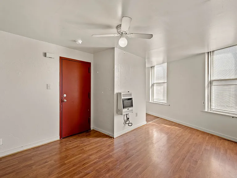 Gladden Building — Photo 12