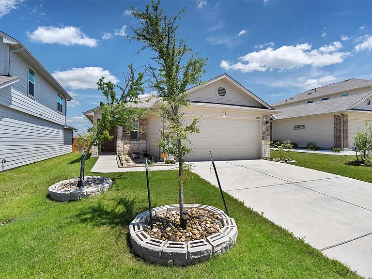 14915 Gypsum Mill Rd — Photo 2