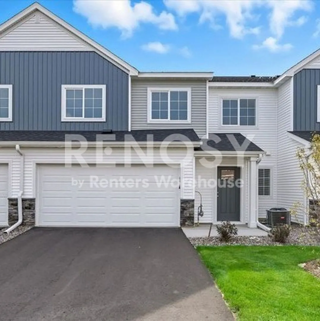 Available July 15th 3 Bedroom 2.5 Bath Townhome in Zimmerman — Photo 1