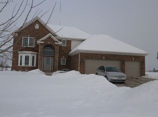 27264 W Deer Hollow Ln, Channahon, IL 60410