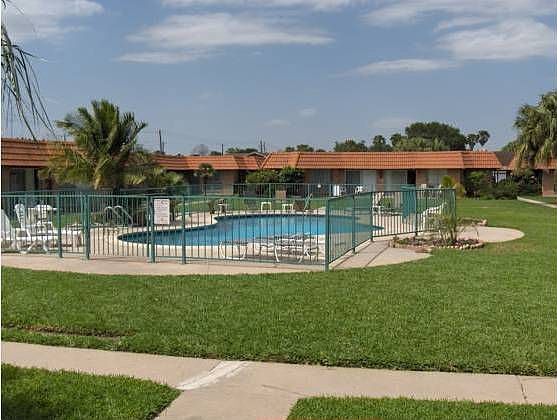 1st image of 1400 Palm Valley Dr W APT 20