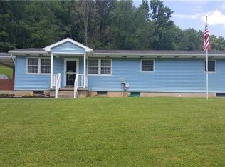 427 Moccasin Hollow Rd, Mount Pleasant, PA 15666