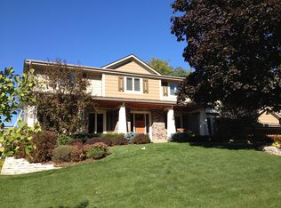 1039 Overlook Rd, Mendota Heights, MN 55118