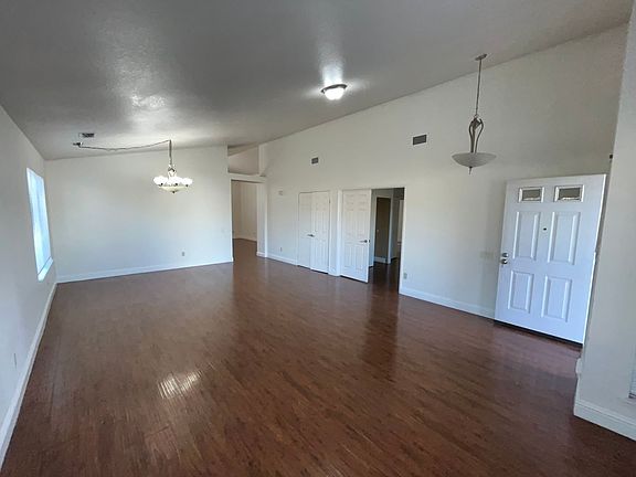 2nd image of 8484 Hollow Oaks Ct
