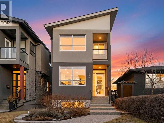 2nd image of 4906 21st St SW