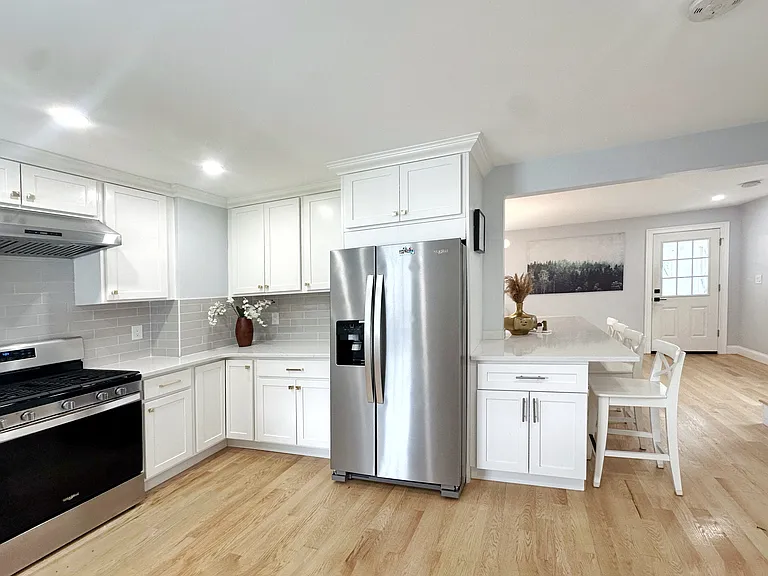 28 Arnold St #1 — Photo 10