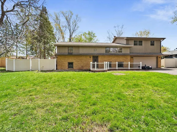 6027 Westmore Way, Golden Valley, MN 55422