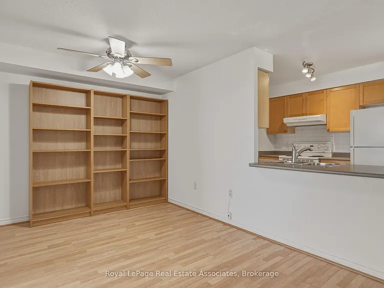 55 Strathaven Dr #1202 — Photo 14