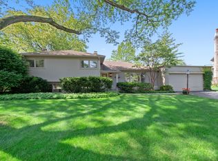 1340 Wendy Dr, Northbrook, IL