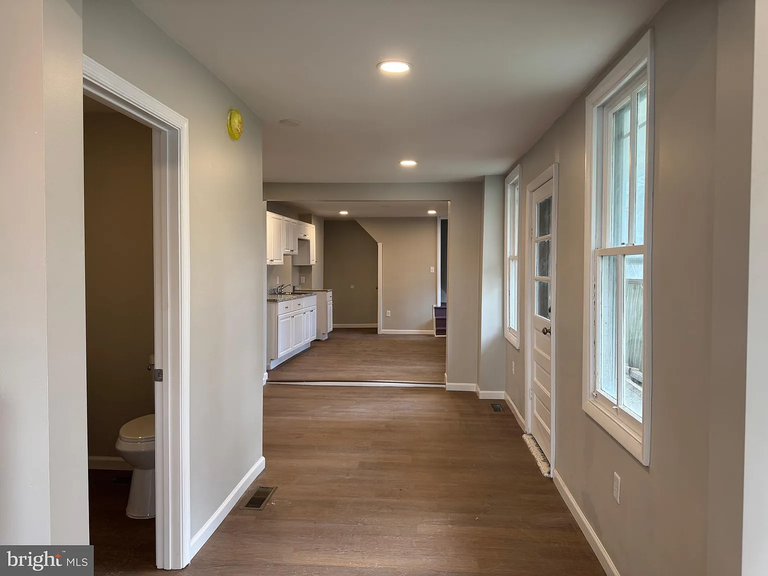 3 bed, 1.5 bath, 1584 sqft, $1,750 — Photo 4