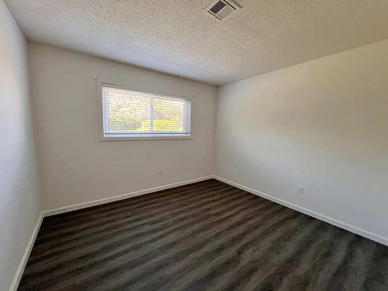 7312 Volta Ct — Photo 22