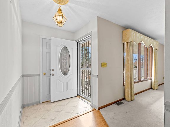 4th image of 192 Sandy Ridge Rd