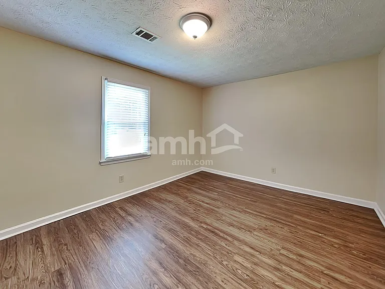 2835 Shane Dr — Photo 13