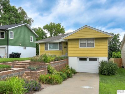 4672 Oak St, Omaha, NE, 68106