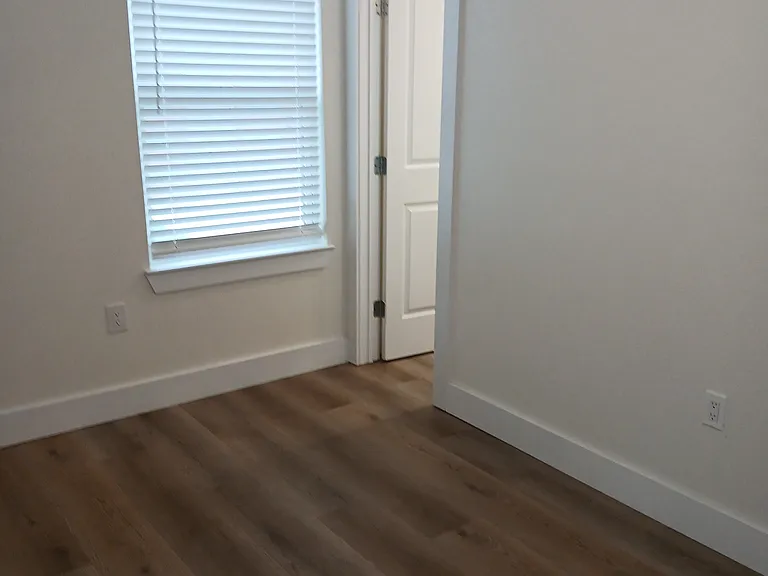 8404 Burrell Dr — Photo 11