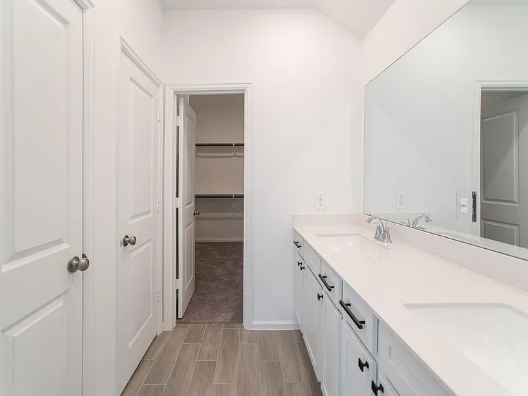 670 Royal Arch Dr — Photo 27