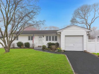 3 Doradell Dr, Holbrook, NY, 11741