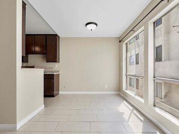 2nd image of 5320 Zelzah Ave APT 304