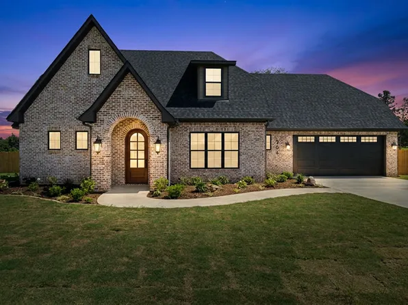 206 Andrews St, Kilgore, TX 75662