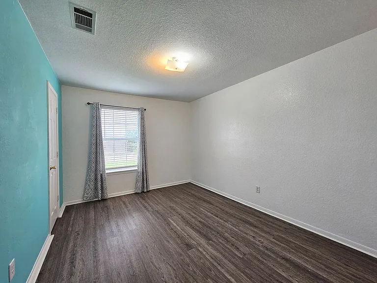 4609 Telluride Dr — Photo 17