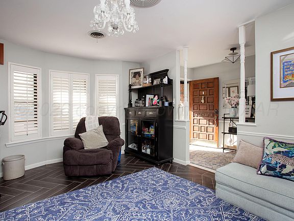 5th image of 7008 Sunburst St