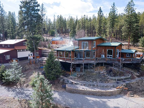 4th image of 310 High Country Rd