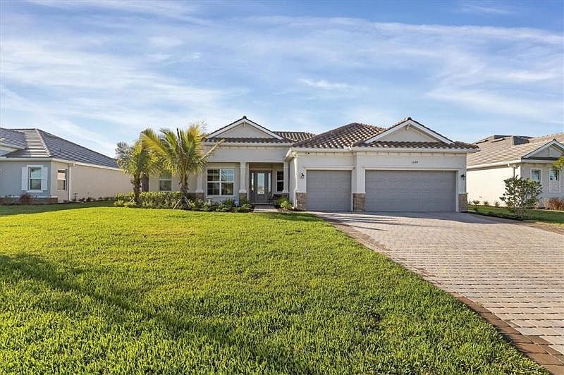 1st image of 15384 Spanish Point Dr