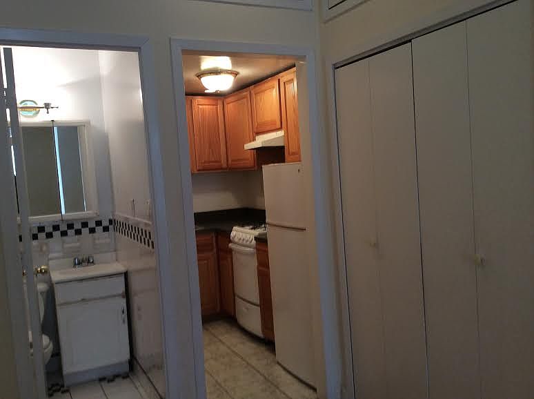 1st image of 31 W 85th St APT A