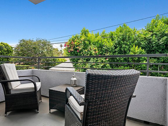 2nd image of 4455 Hazeltine Ave APT 106