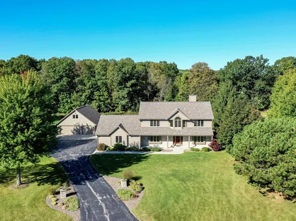 1531 Moonlit COURT, Richfield, WI 53076