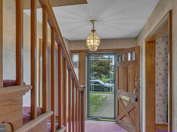 5th image of 7708 Ferndale St
