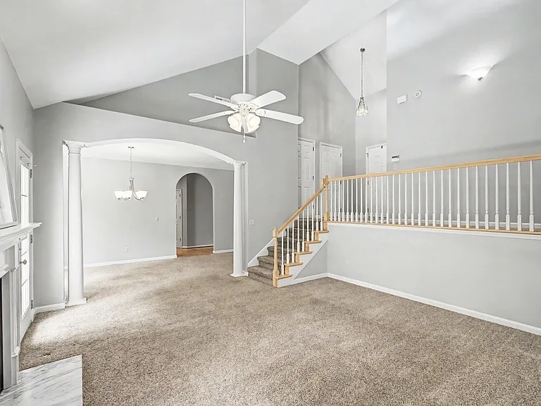 629 Magnolia Ln — Photo 13