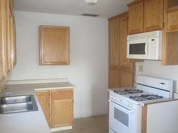 5th image of 1906 Fernwood Dr
