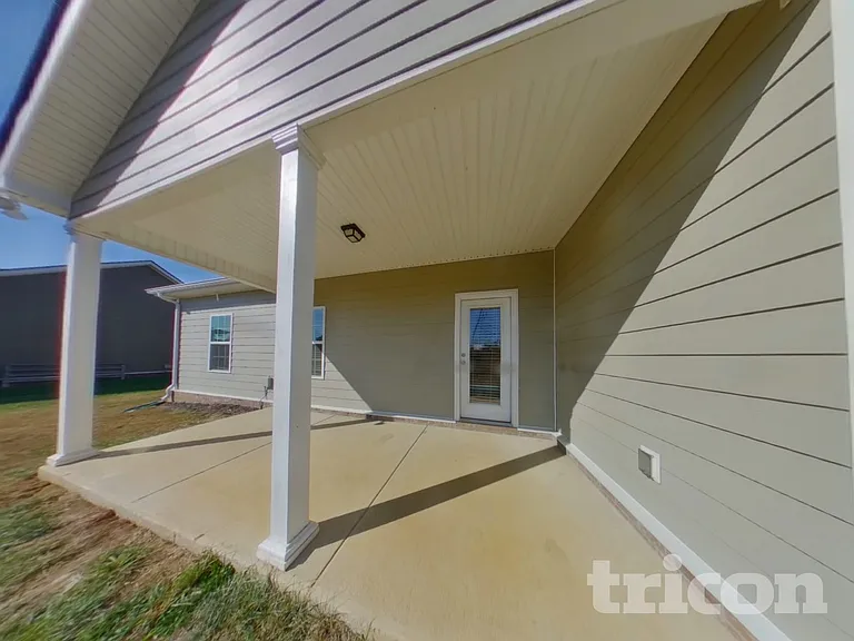 1016 Cyril Dr — Photo 16