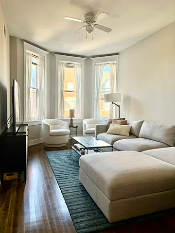 3 bed, 1800 sqft, $3,900 — Photo 2