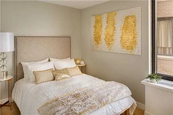 Rented by R New York | media 7