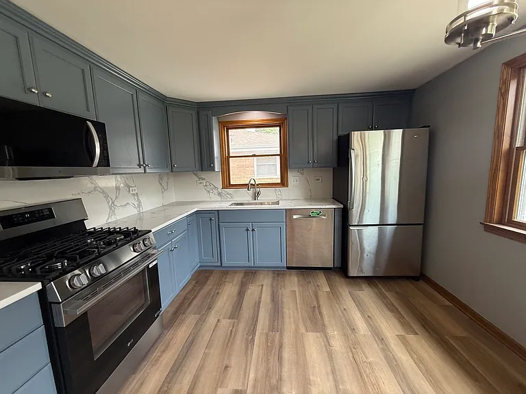 17537 70th Ct — Photo 8