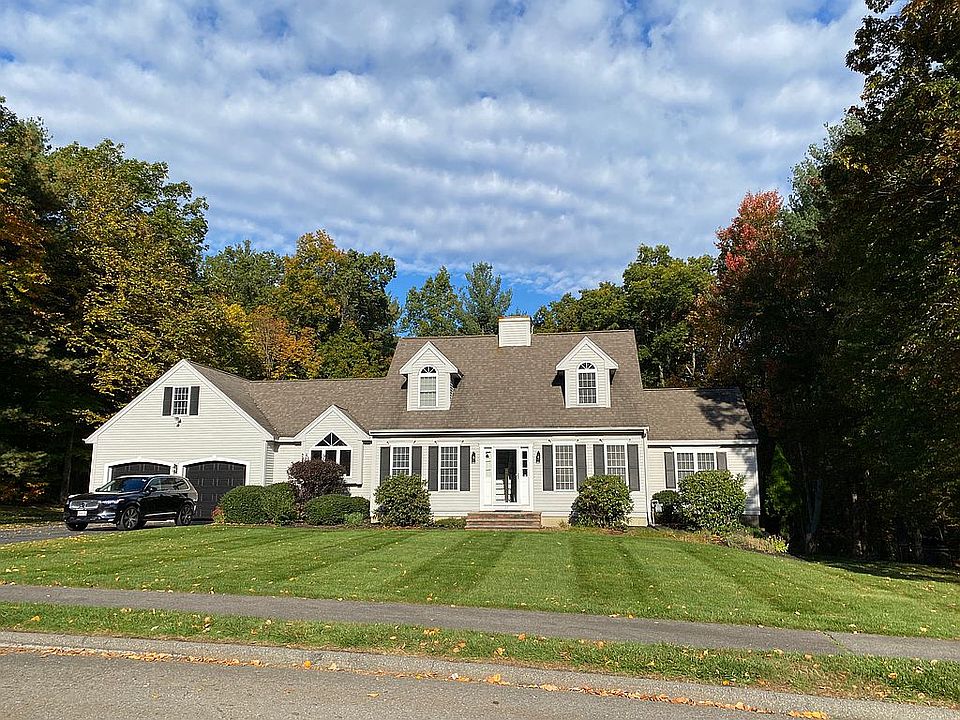 2nd image of 27 Cortland Dr