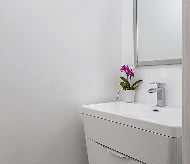 1/2 Bath