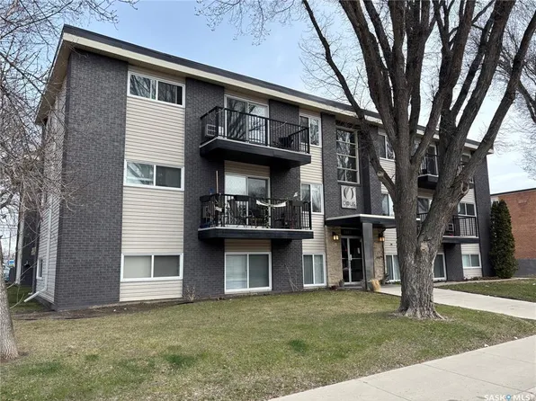UNIT 2-2301 7th STREET E, Saskatoon, SK S7H 1A2