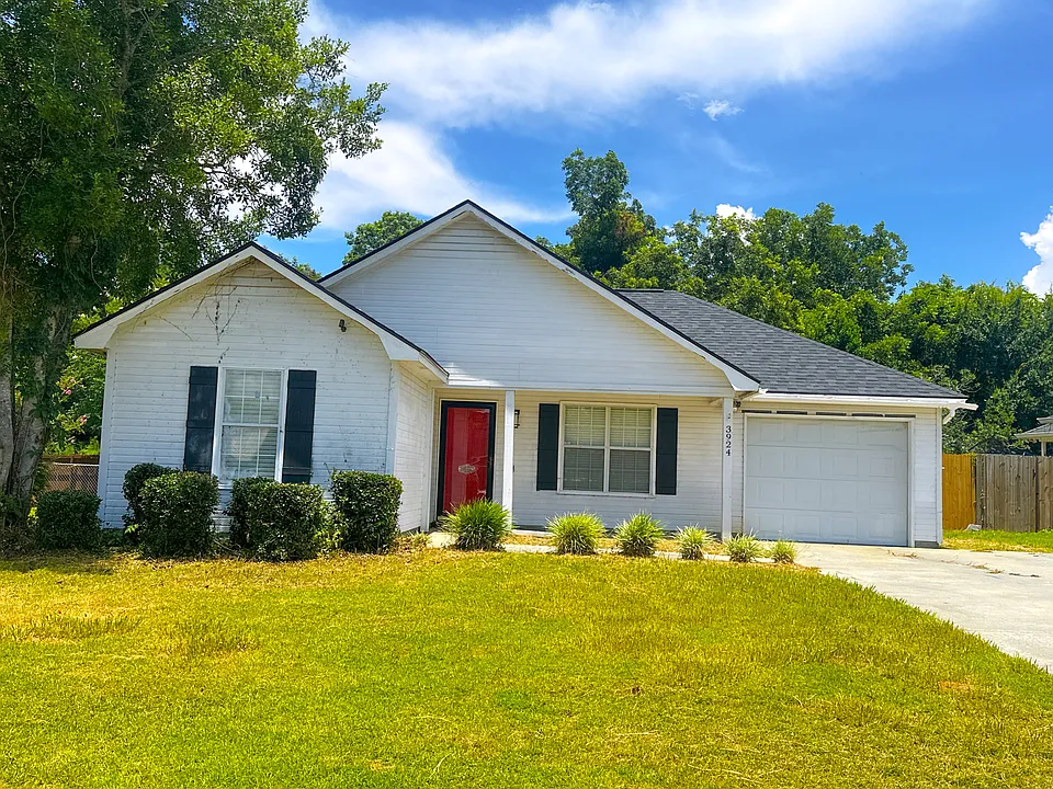 3924 Heatherwoods Dr