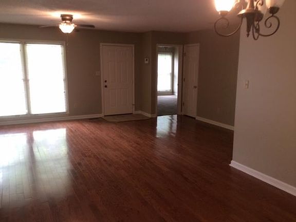 3rd image of 2818 Coosa Cir NW